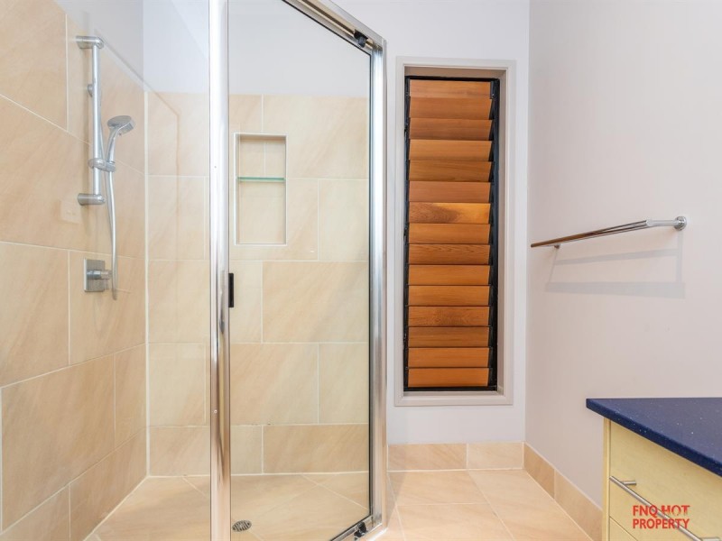 /28 Macarthur Close, Palm Cove QLD 4879