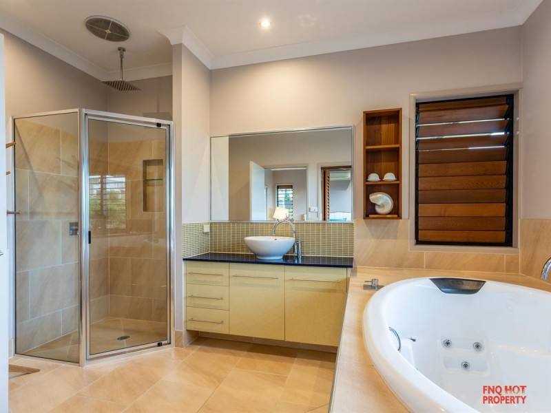 /28 Macarthur Close, Palm Cove QLD 4879