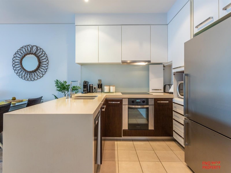 3/1 Marlin Parade, Cairns City QLD 4870