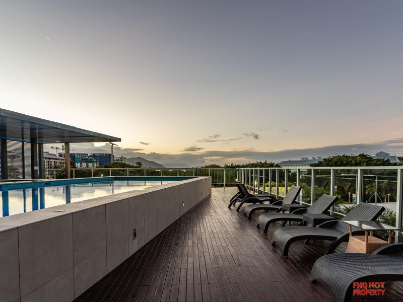 3/1 Marlin Parade, Cairns City QLD 4870