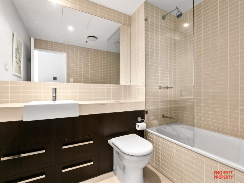 3/1 Marlin Parade, Cairns City QLD 4870