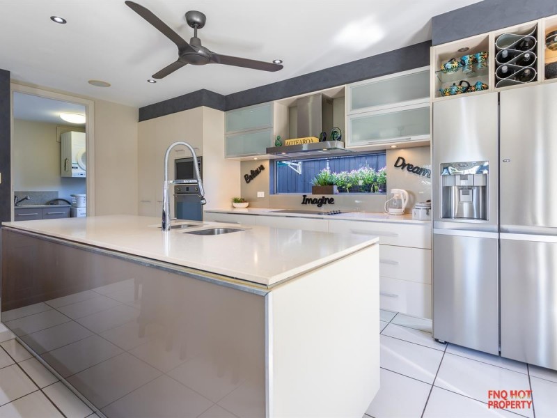 /2 Rossmann Road, Smithfield QLD 4878