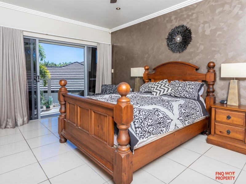 /2 Rossmann Road, Smithfield QLD 4878