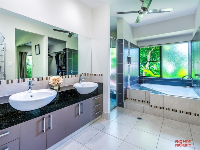 /34-36 Thrush Terrace, Clifton Beach QLD 4879