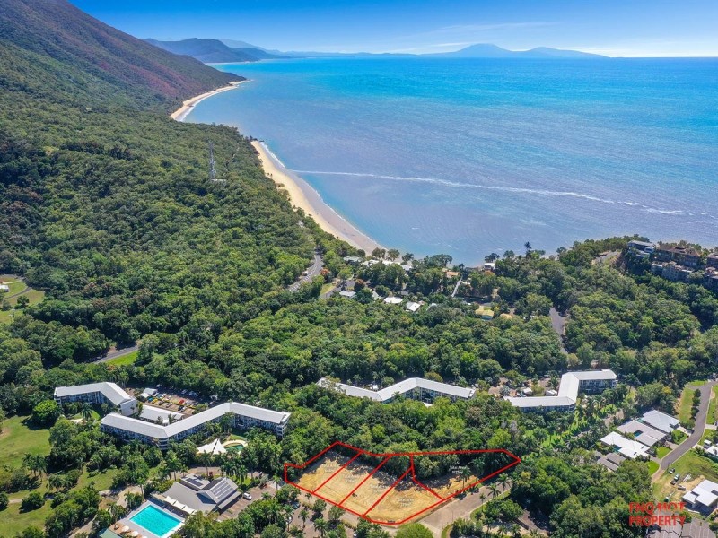 /6L Coral Coast Drive, Palm Cove QLD 4879