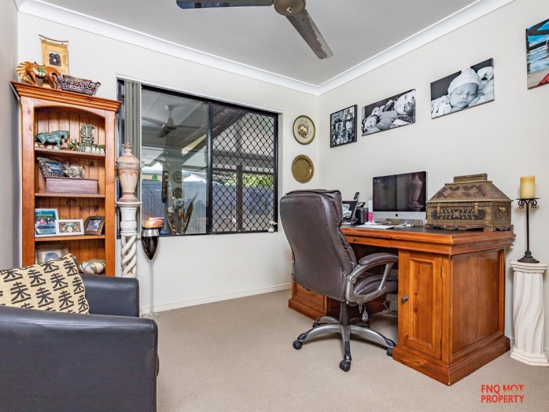 /1 Helix Close, Clifton Beach QLD 4879
