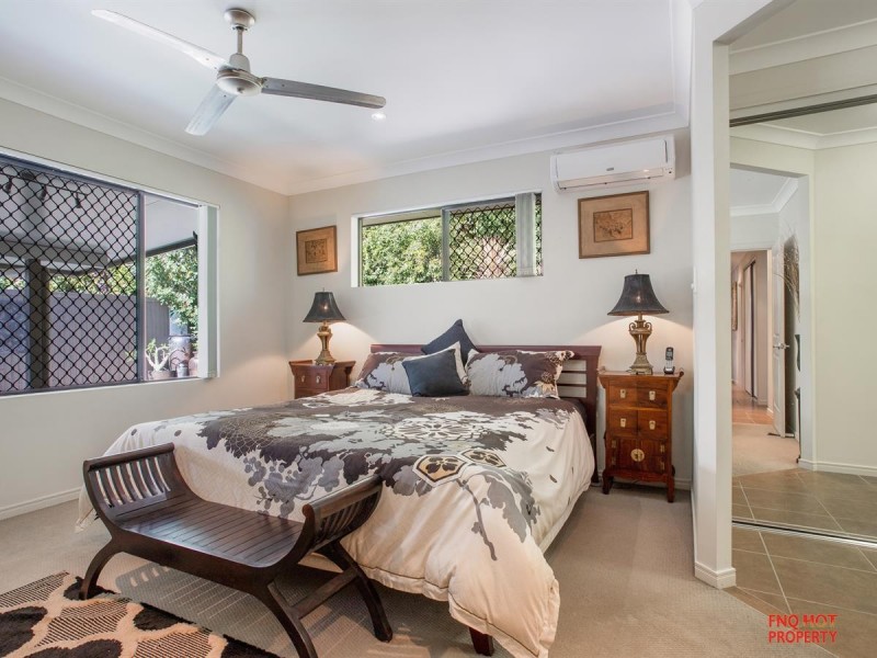 /1 Helix Close, Clifton Beach QLD 4879