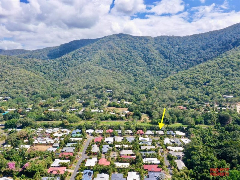 /1 Helix Close, Clifton Beach QLD 4879