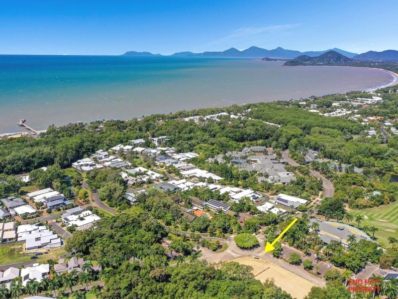 /6L Coral Coast Drive, Palm Cove QLD 4879