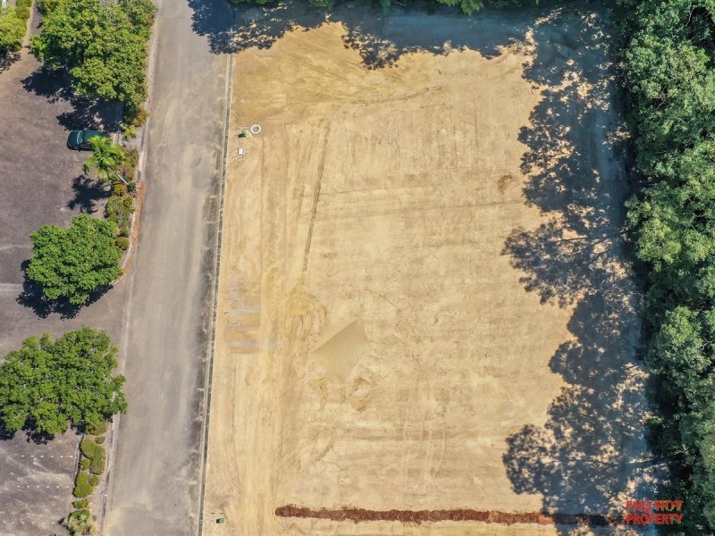 /6L Coral Coast Drive, Palm Cove QLD 4879