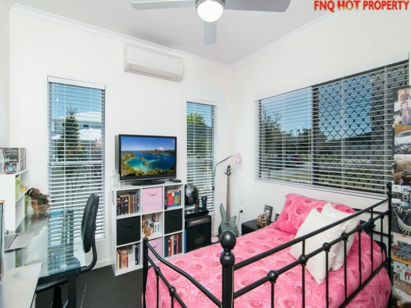 /128 Harbour Drive, Trinity Park QLD 4879