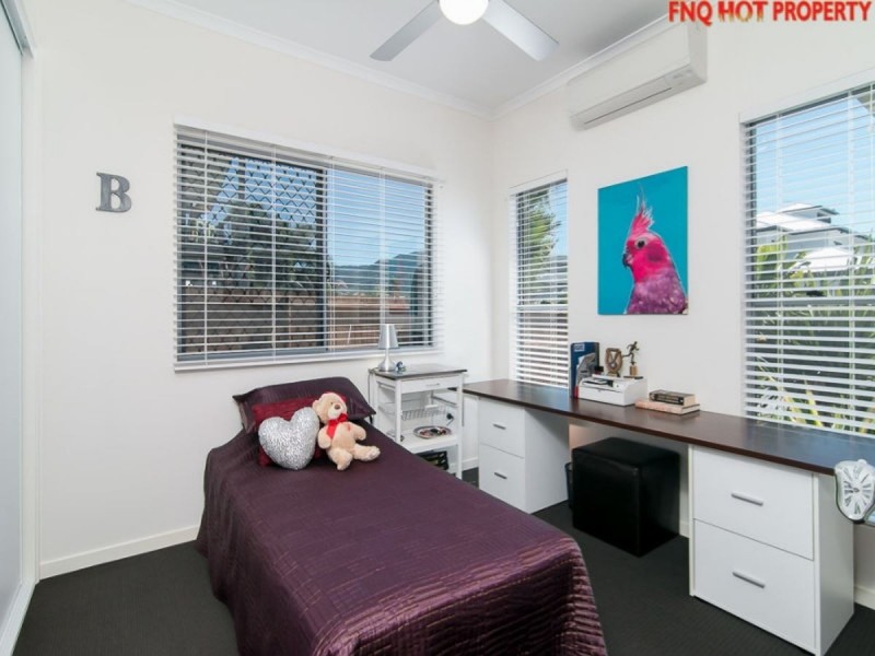 /128 Harbour Drive, Trinity Park QLD 4879