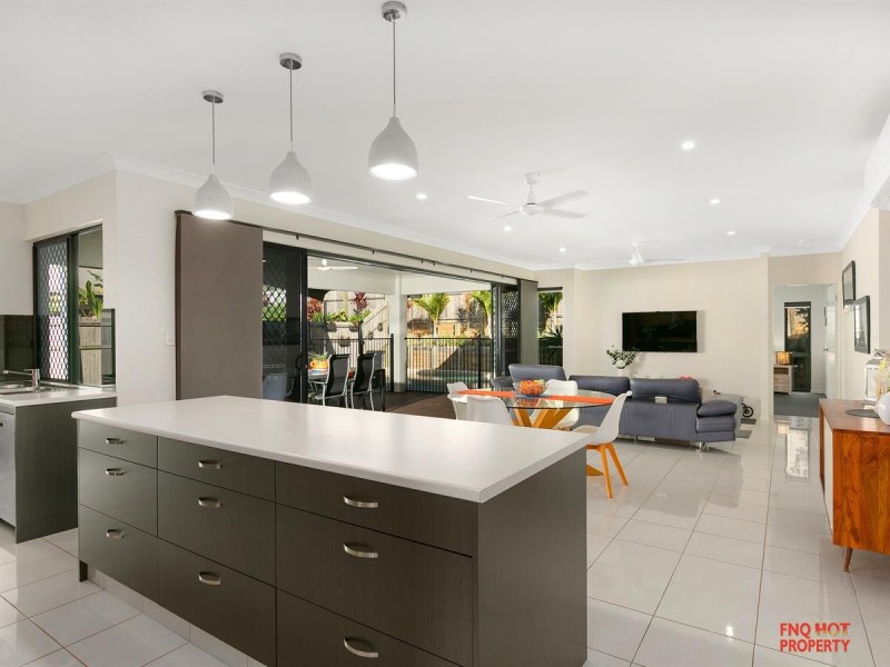 /64 Flagstone Terrace, Smithfield QLD 4878