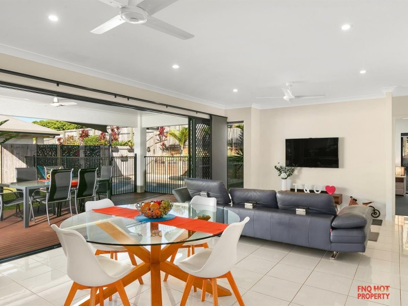 /64 Flagstone Terrace, Smithfield QLD 4878