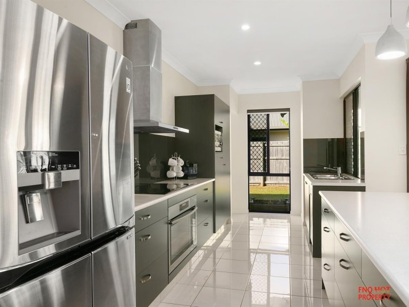 /64 Flagstone Terrace, Smithfield QLD 4878