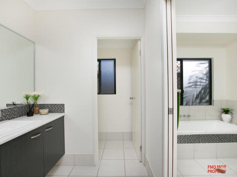 /64 Flagstone Terrace, Smithfield QLD 4878