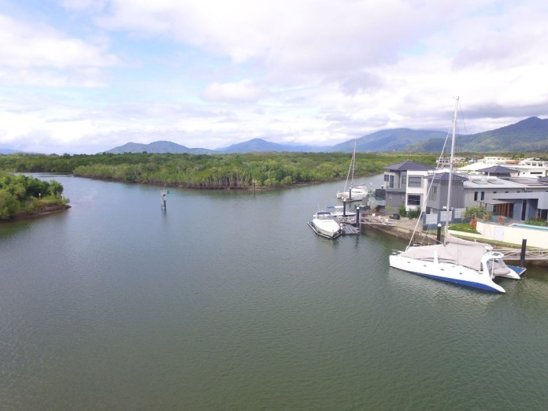 /7 Riverside Parade, Trinity Park QLD 4879