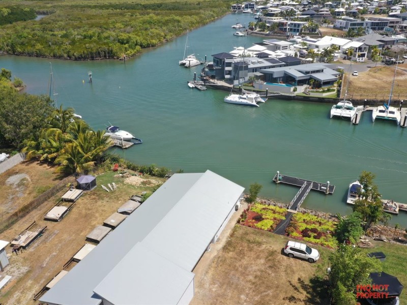 /7 Riverside Parade, Trinity Park QLD 4879