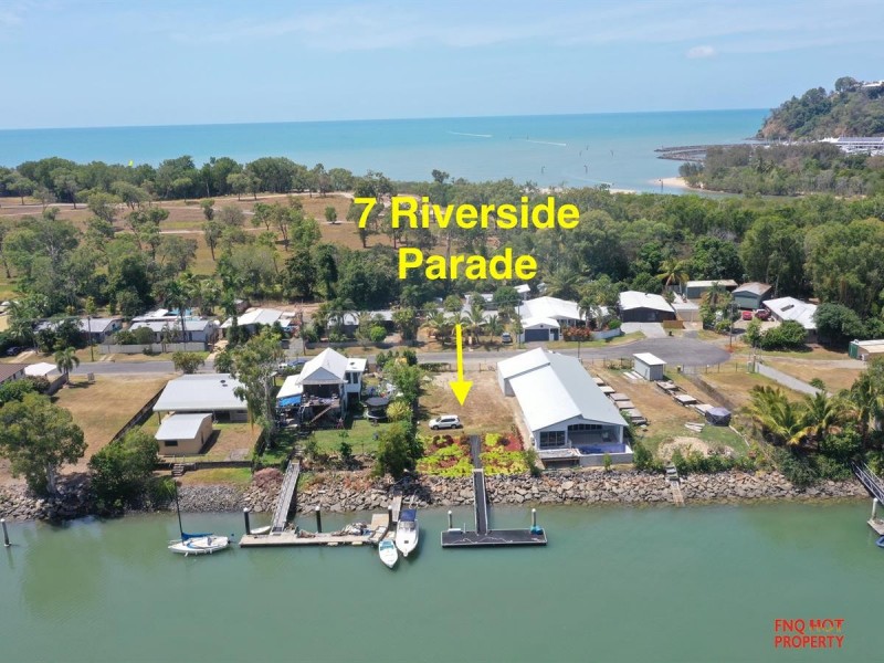 /7 Riverside Parade, Trinity Park QLD 4879