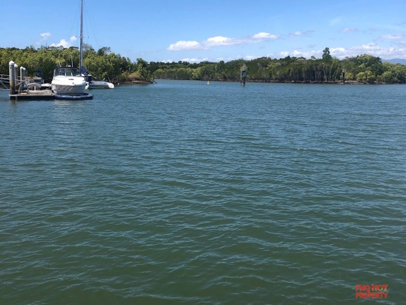 /7 Riverside Parade, Trinity Park QLD 4879