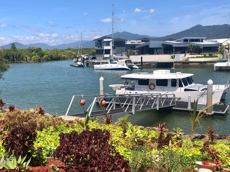 /7 Riverside Parade, Trinity Park QLD 4879