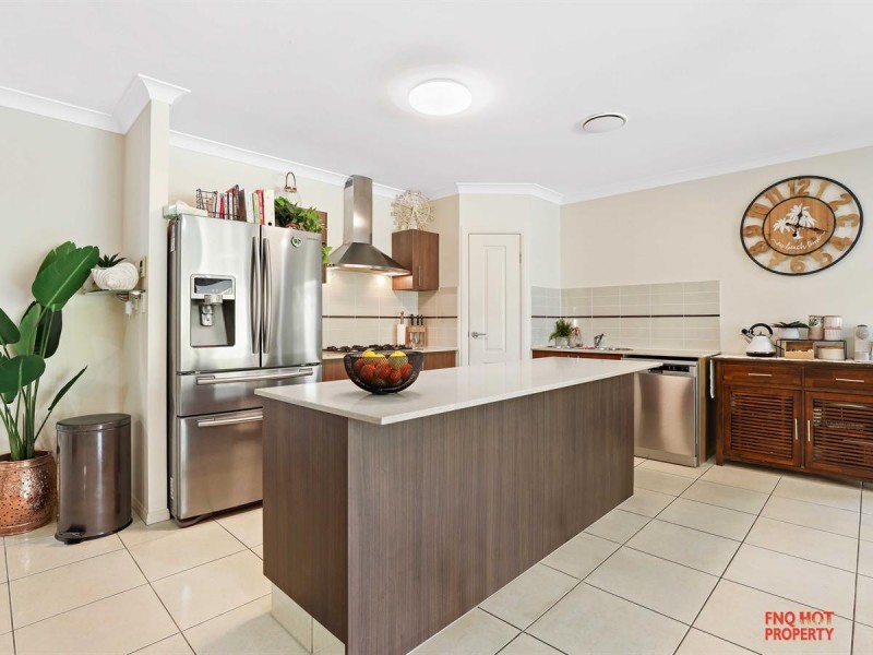 /94 Harbour Drive, Trinity Park QLD 4879