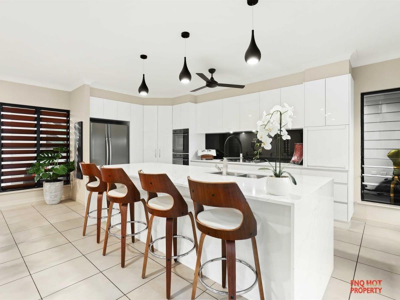 /2 Quest Court, Trinity Park QLD 4879