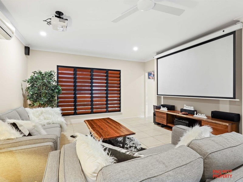 /2 Quest Court, Trinity Park QLD 4879