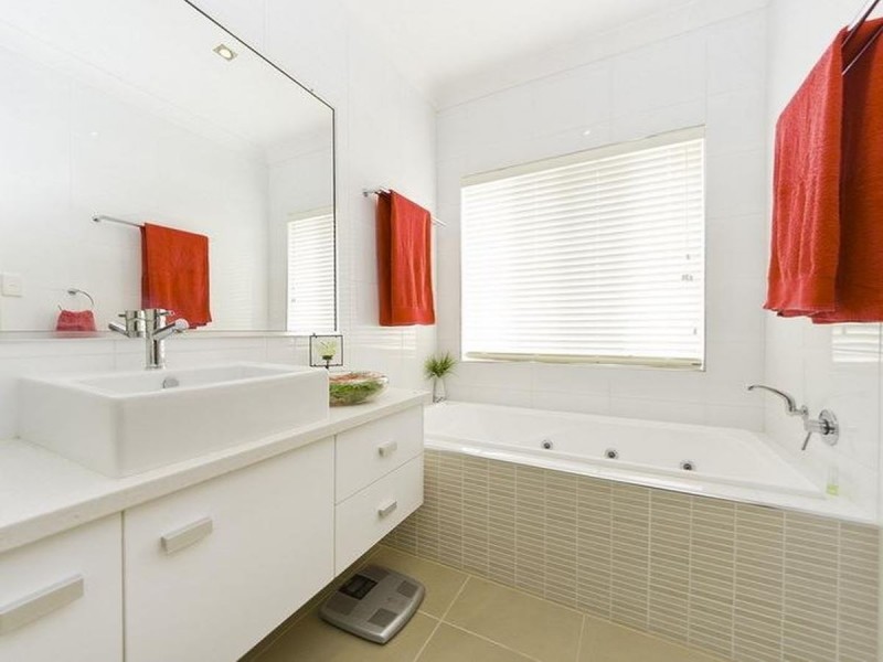 2/60 Harbour Drive, Trinity Park QLD 4879