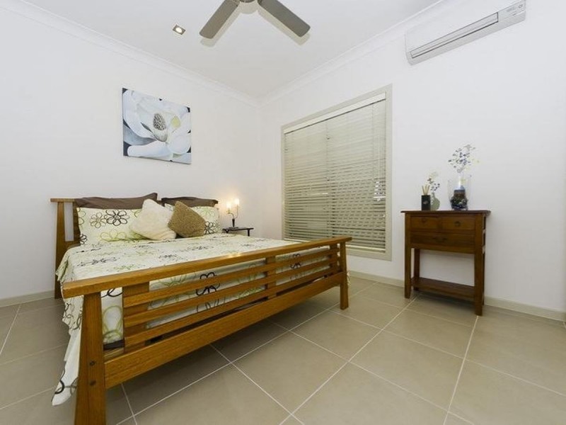 2/60 Harbour Drive, Trinity Park QLD 4879