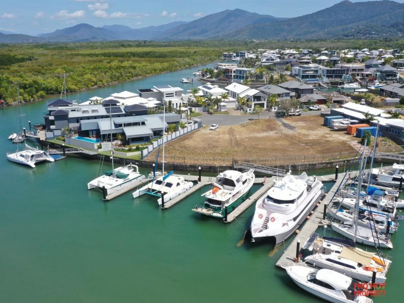 /8 Marina Quay, Trinity Park QLD 4879