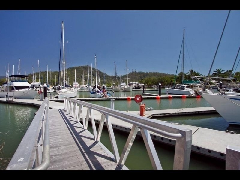 /8 Marina Quay, Trinity Park QLD 4879