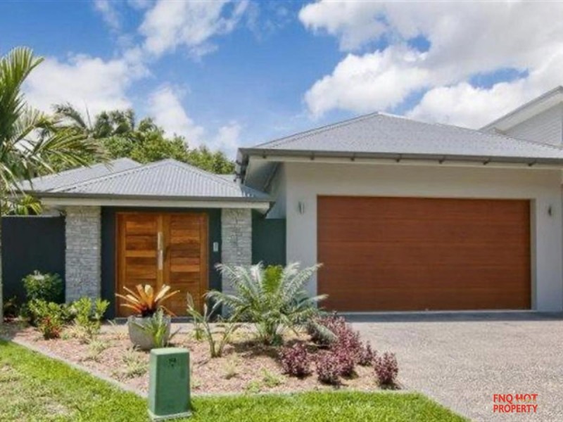 /63 Ocean Drive, Palm Cove QLD 4879