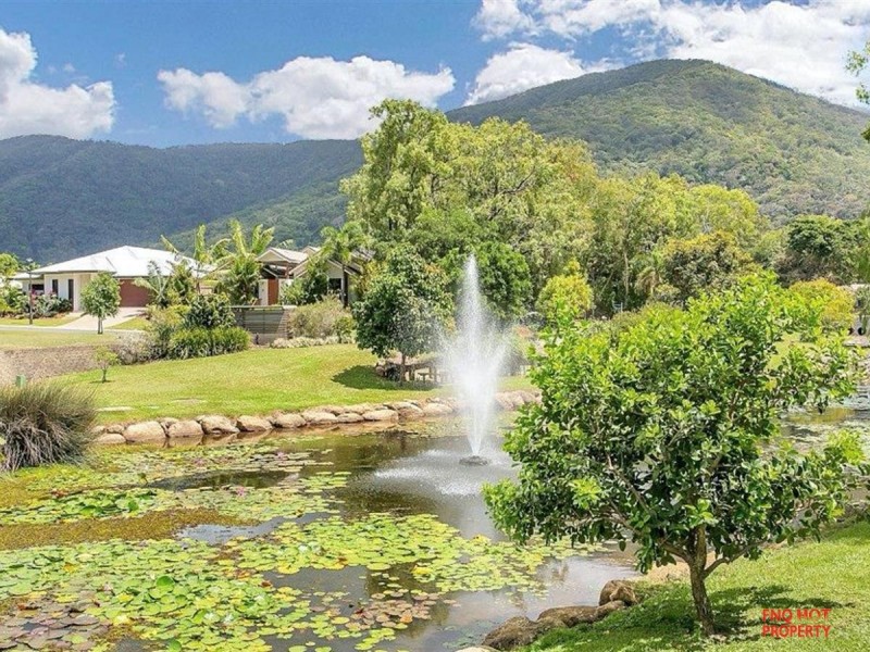 /63 Ocean Drive, Palm Cove QLD 4879