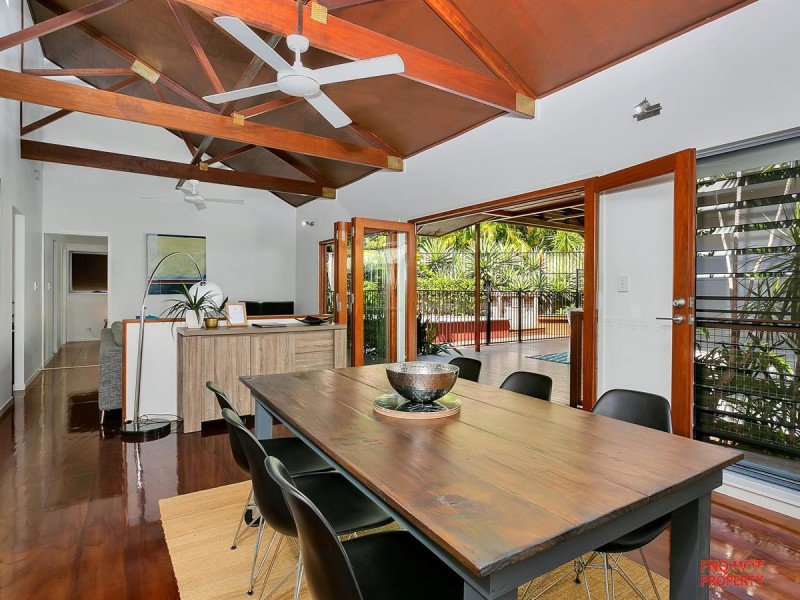 /66 Bangalow Lane, Palm Cove QLD 4879