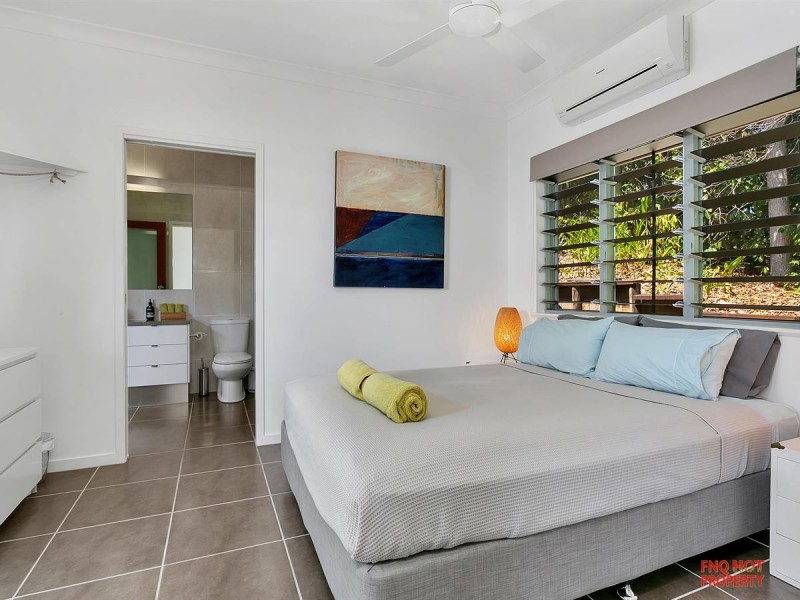 /66 Bangalow Lane, Palm Cove QLD 4879