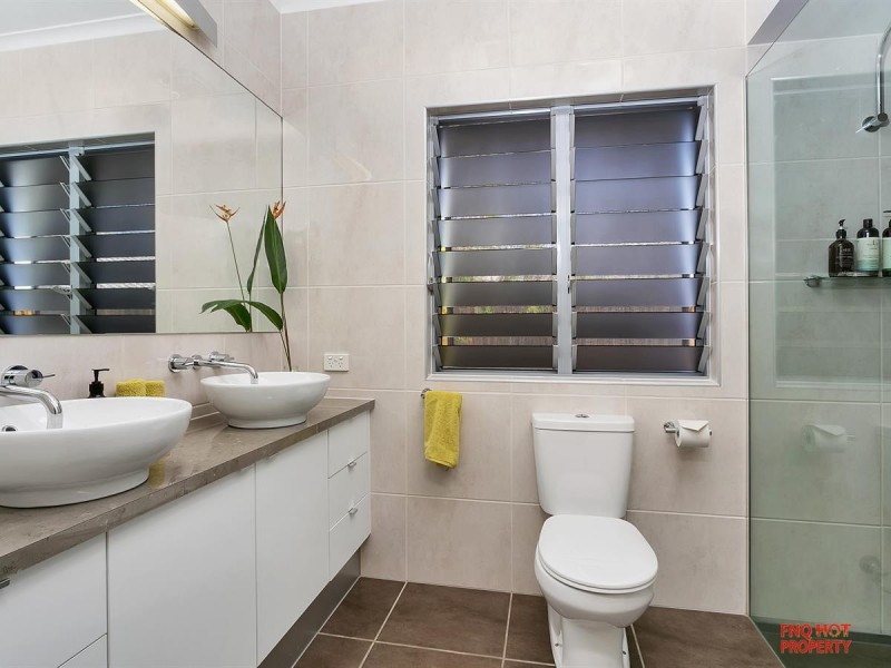 /66 Bangalow Lane, Palm Cove QLD 4879