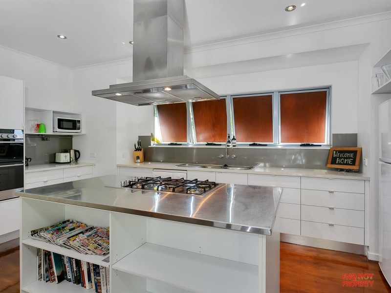 /66 Bangalow Lane, Palm Cove QLD 4879