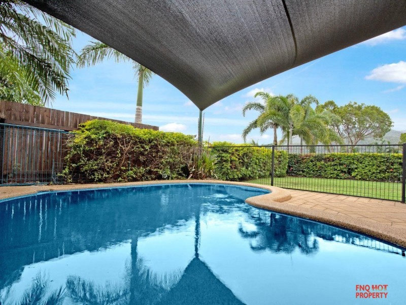 /4 Crows Nest Terrace, Trinity Beach QLD 4879