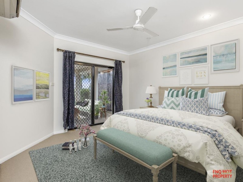 /4 Crows Nest Terrace, Trinity Beach QLD 4879