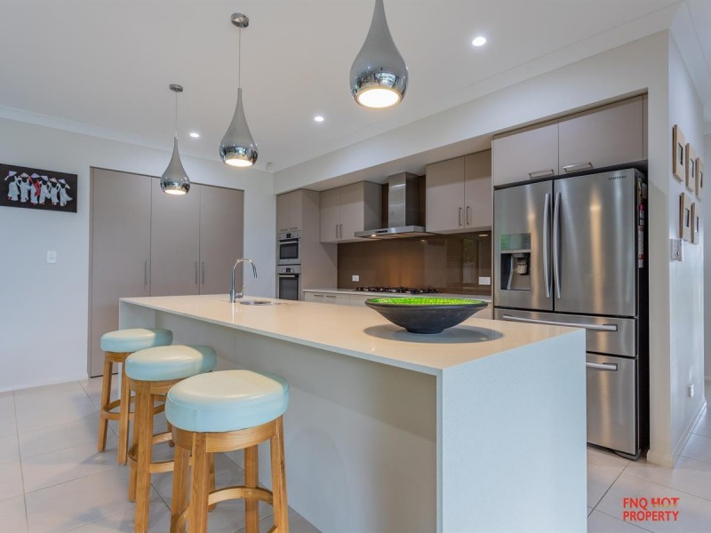 /8 Quarterdeck Street, Trinity Beach QLD 4879