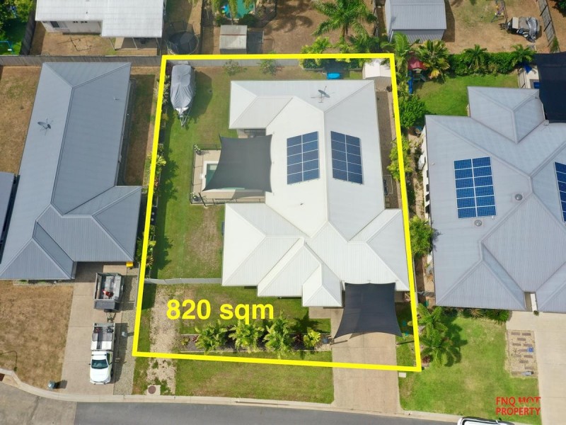 /8 Quarterdeck Street, Trinity Beach QLD 4879