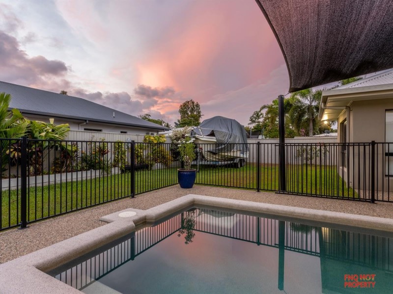 /8 Quarterdeck Street, Trinity Beach QLD 4879