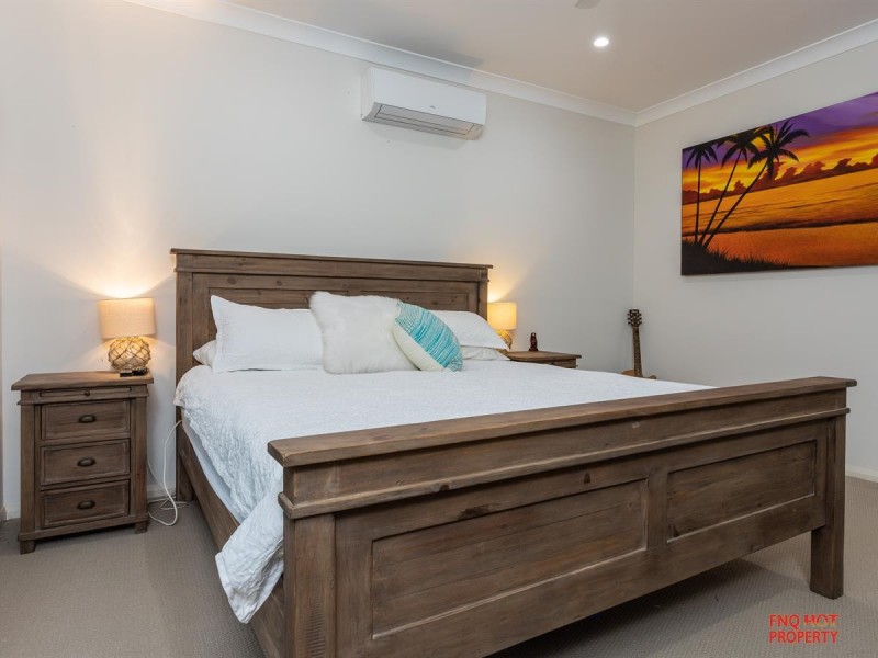 /8 Quarterdeck Street, Trinity Beach QLD 4879
