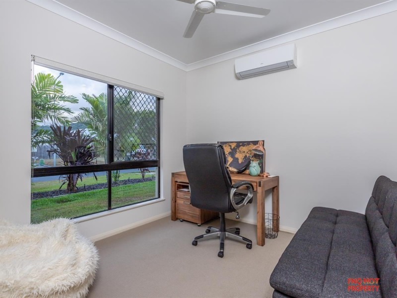 /8 Quarterdeck Street, Trinity Beach QLD 4879