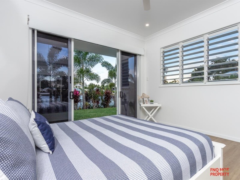 /12 Bluewater Lane, Trinity Beach QLD 4879
