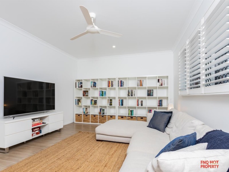 /12 Bluewater Lane, Trinity Beach QLD 4879