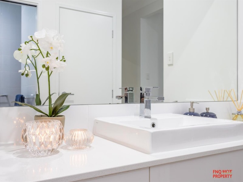 /12 Bluewater Lane, Trinity Beach QLD 4879