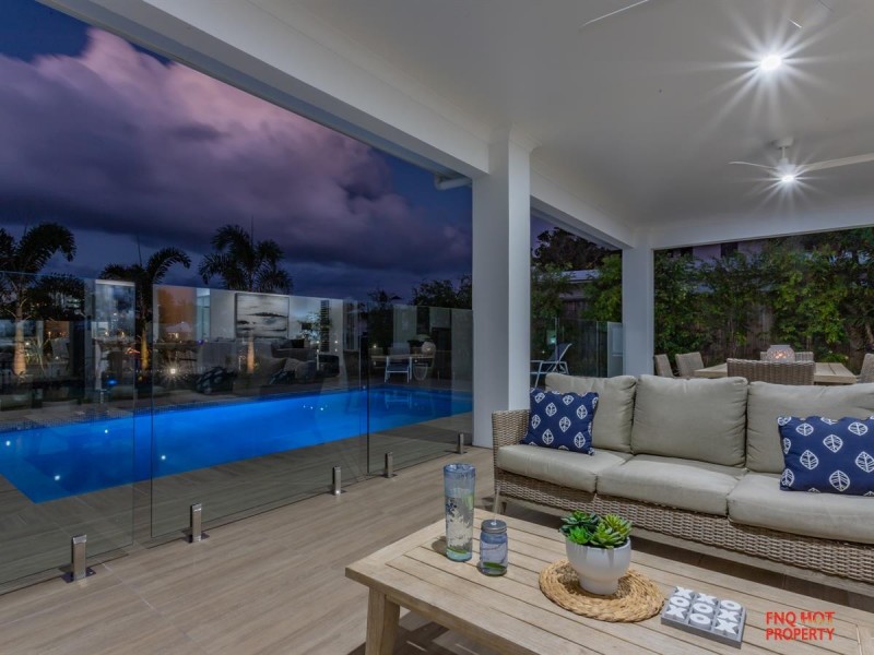 /12 Bluewater Lane, Trinity Beach QLD 4879