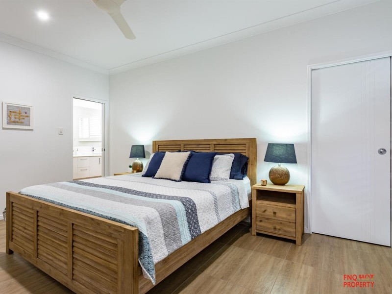 /12 Bluewater Lane, Trinity Beach QLD 4879